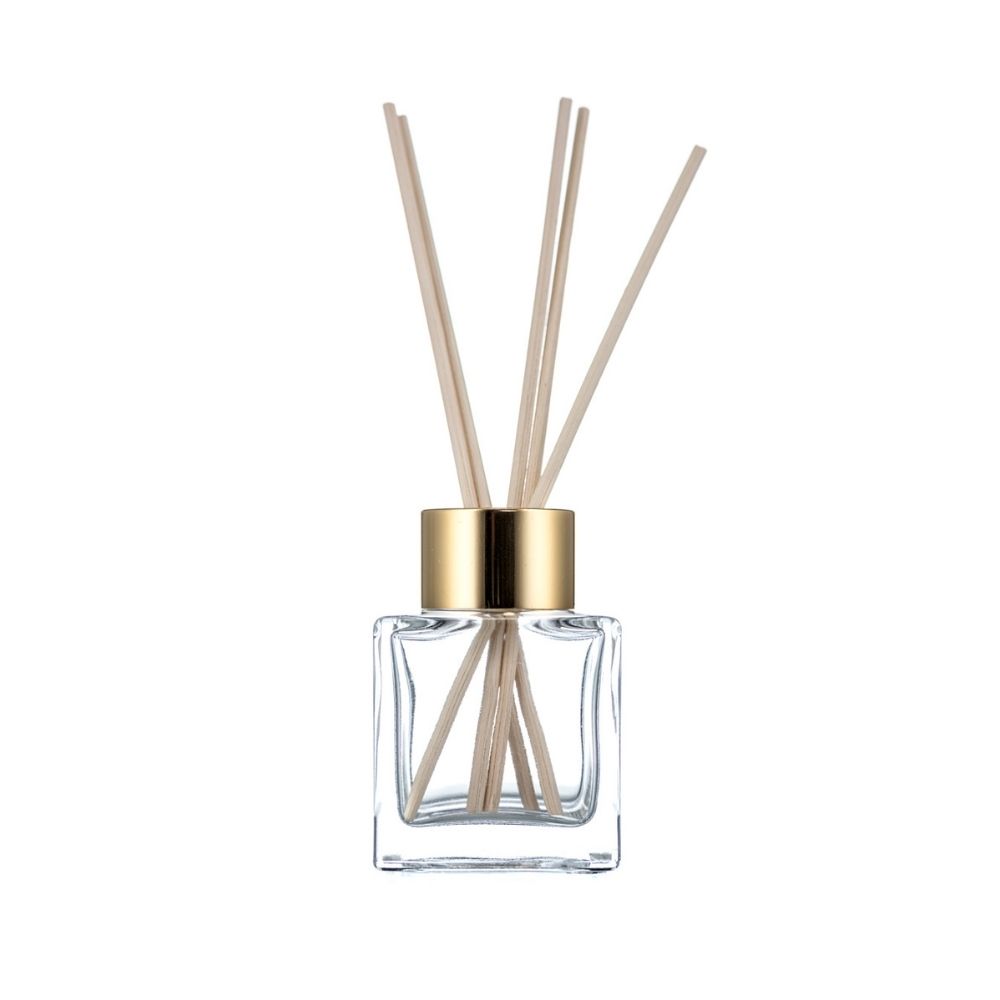 Difuzor četvrtasta staklena transparentna boca 50ml sa zlatnim čepom i 3 štapića